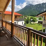 シャレー With Private Pool インツェル